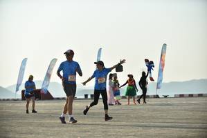 BIB: 
                            <button type="button" onclick="openModal(3182086)" class="btn btn-primary btn-sm float-right btn-popup" data-toggle="modal" data-target=".modal-high-quality">
                        <i class="fas fa-shopping-cart"></i> Add to Cart
                    </button>
                                            <button type="button" onclick="isThisMe(3182086, true)" class="btn btn-success btn-sm float-right btn-popup btn-isme hidden" data-toggle="tooltip" data-placement="bottom" title="นี่คือรูปของคุณใช่ไหม คลิกที่นี่เพื่อเอาเข้าอัลบั้ม">
                        <i class="fas fa-plus"></i> Add to album
                    </button>
                    <button type="button" onclick="isThisMe(3182086, false)" class="btn btn-warning btn-sm float-right btn-popup btn-isnotme hidden">
                        <i class="fas fa-ban"></i> Remove from album
                    </button>